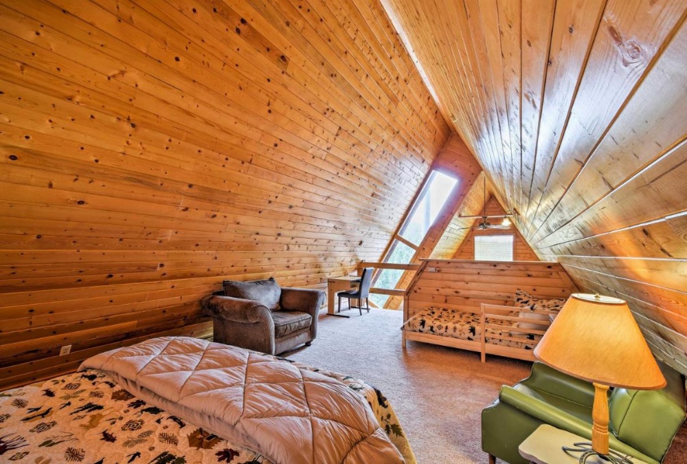 A-Frame Cabin with Mtn Views - 4 Mi to Cripple Creek!